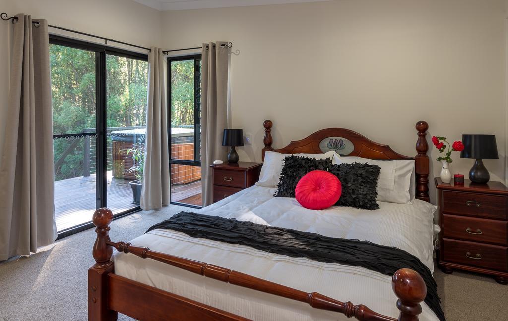 Babbling Brook Retreat Villa Limpinwood Bilik gambar