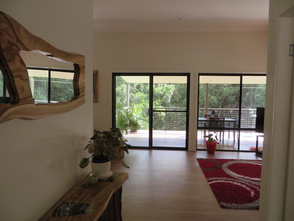 Babbling Brook Retreat Villa Limpinwood Luaran gambar